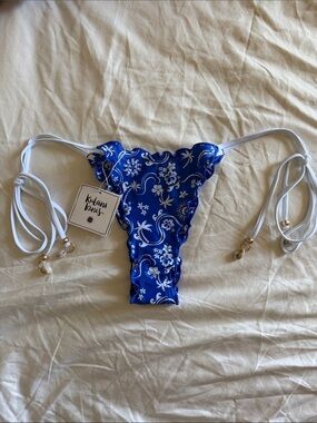 Kulani‎ Kini Surfside medium bottom NWT